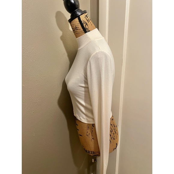 Aritzia Sunday Best Honey Ryder Top - Picture 4 of 6